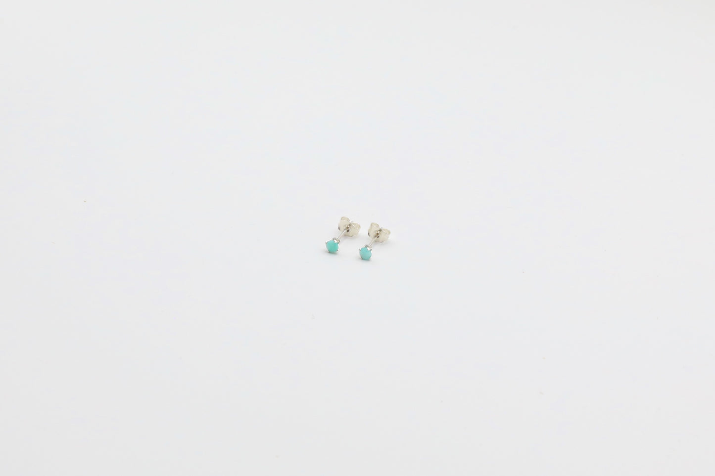 Pair of Amazonite stud earrings in Sterling Silver.
Size: 3mm