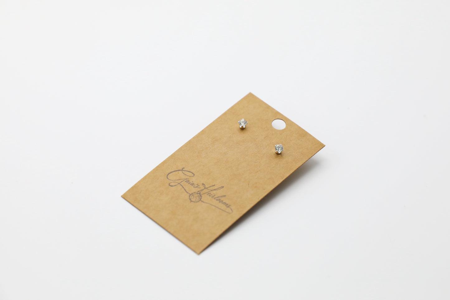 Pair of Light Green Amethyst stud earrings in Sterling Silver.
Size: 4mm