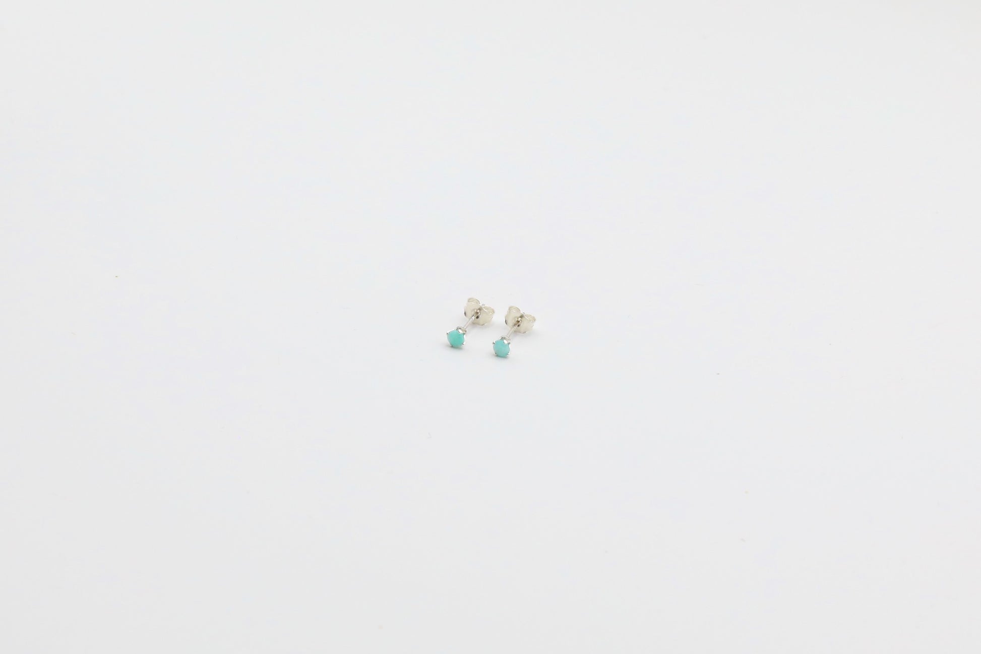 Pair of Amazonite stud earrings in Sterling Silver.
Size: 3mm