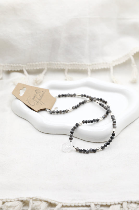 Deep Grey Labradorite and Clear Quartz Necklace in 925 Sterling Silver.