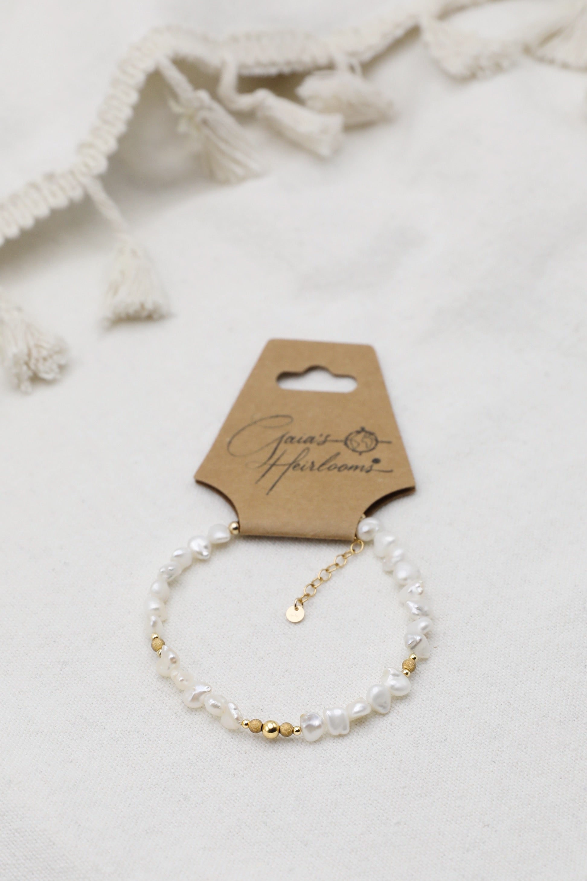 Mother of Pearl bracelet with Gold Filled details.