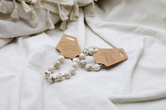 Magnesite bracelet.