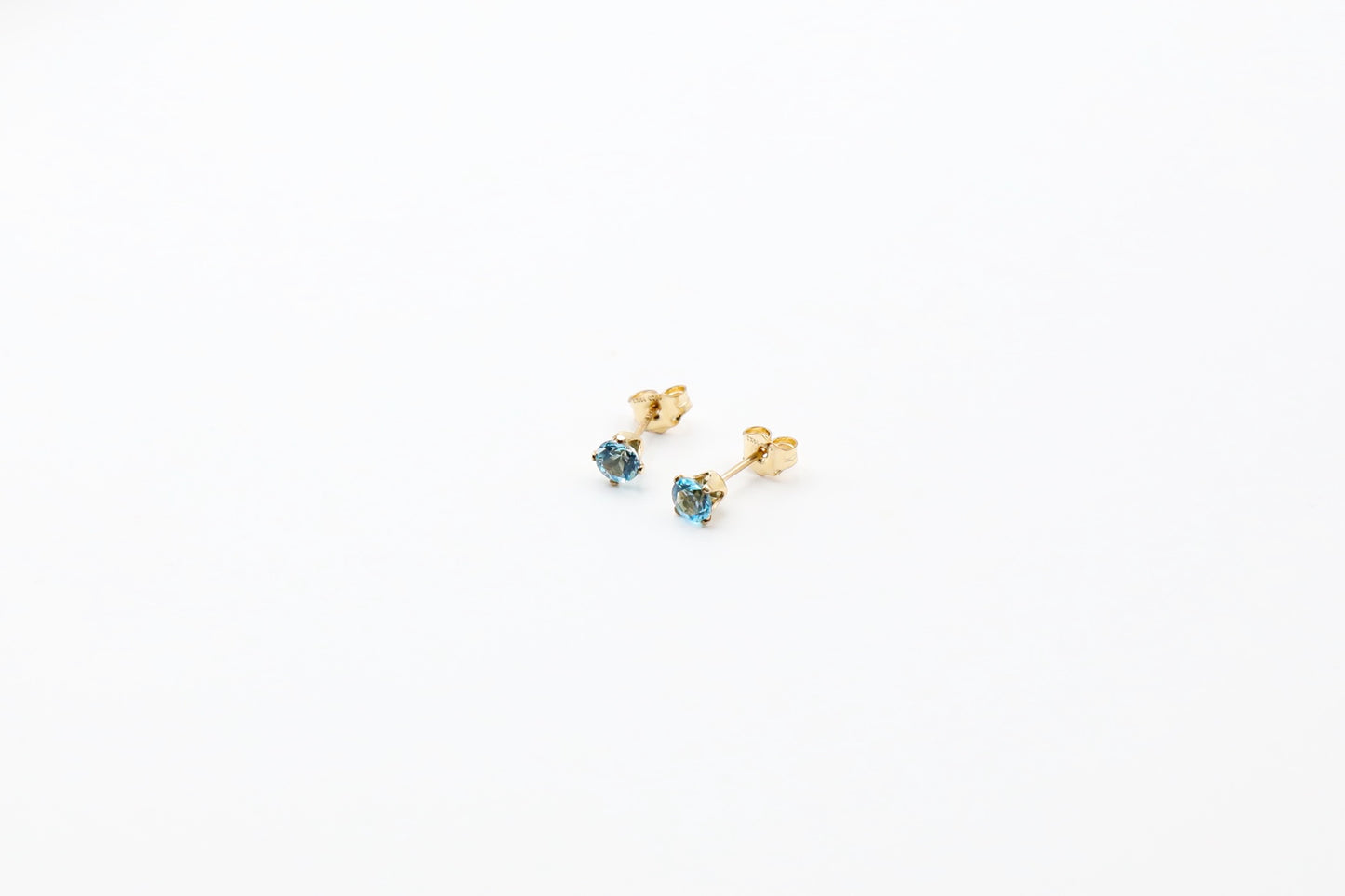 Gold Filled Swiss Blue Topaz 4mm Studs