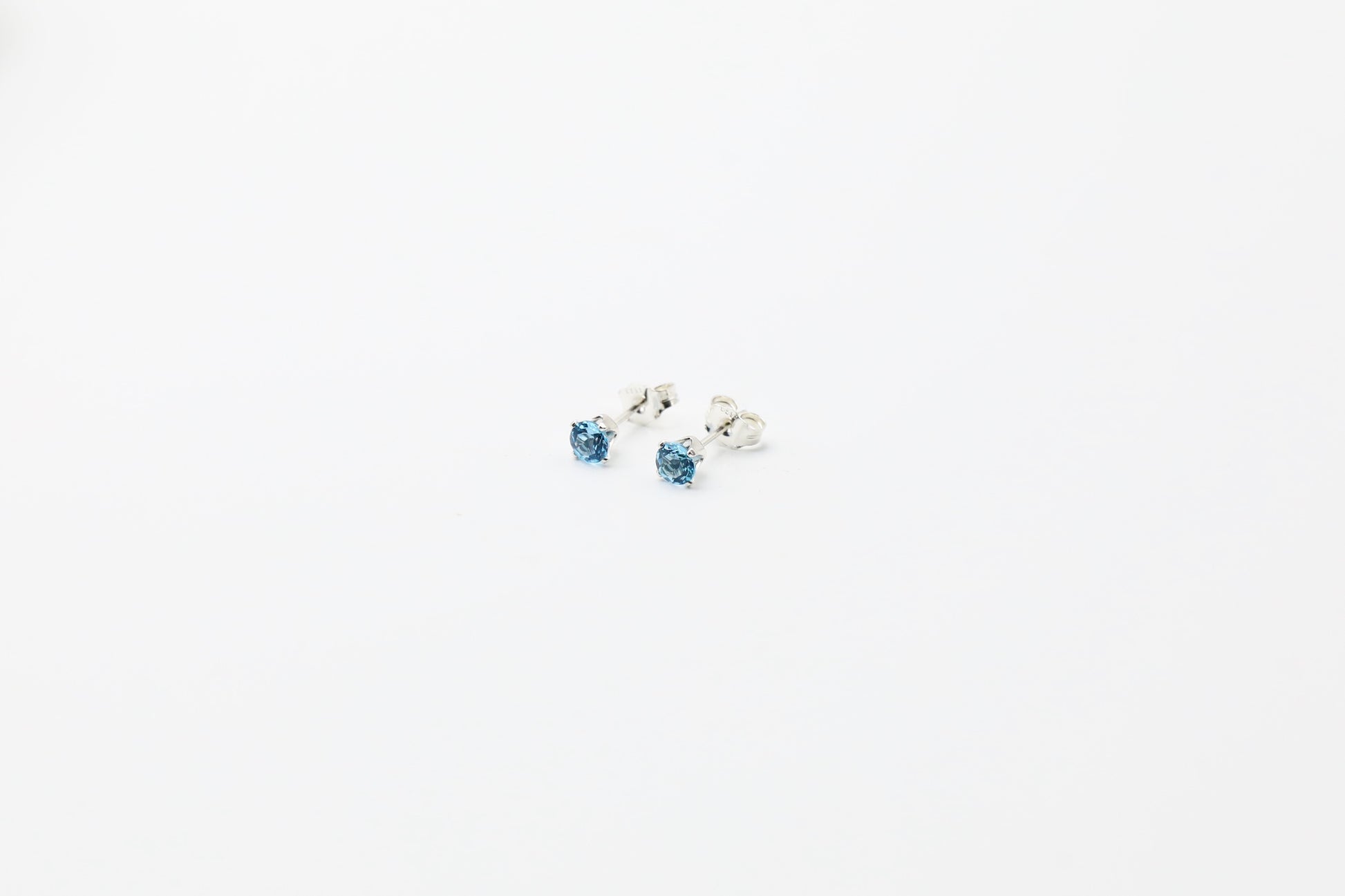 Sterling Silver Swiss Blue Topaz 4mm Studs